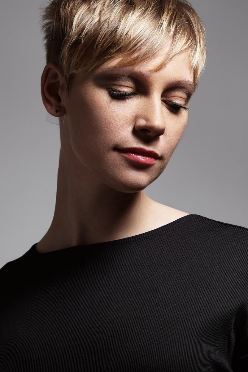 Pixie Cut Blond Woman with Beautiful Haircut