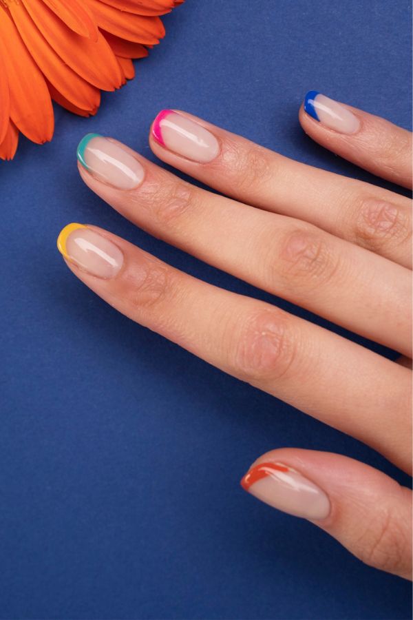 Colorful Tips: Pastel-Tipped Nails for Nails