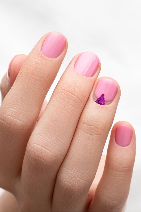 Romantic Pink with a Sparkling Heart Nails