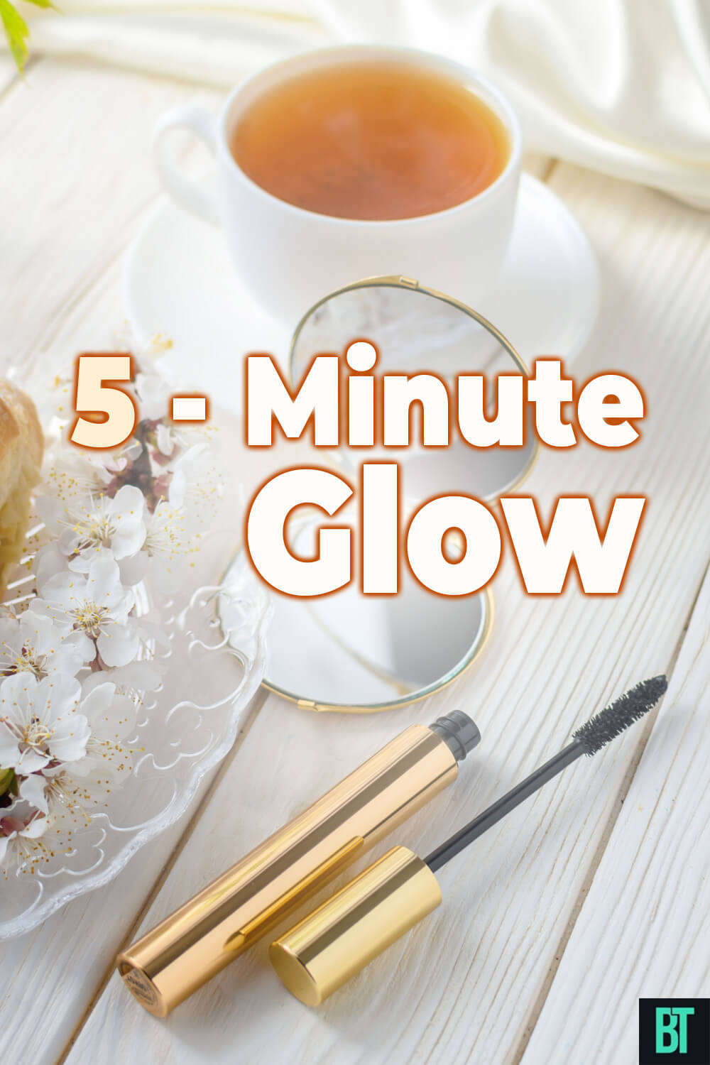 5-Minute Glow: Makeup Routine for Busy Women